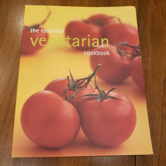 The Essential Vegetarian Cookbook - Picture 1 of 7